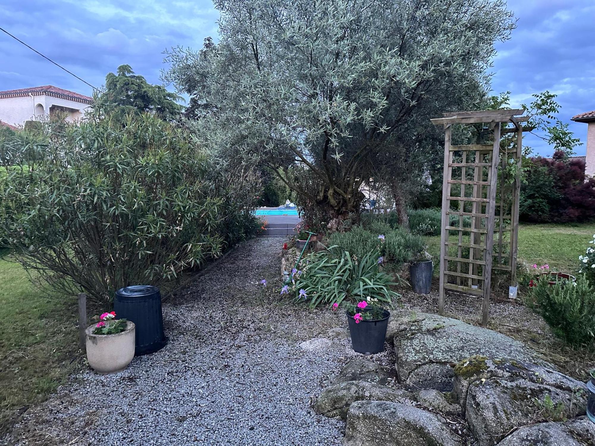 Apartment Dans Calme Dans Les Monts Du Lyonnais Soucieu-en-Jarrest
