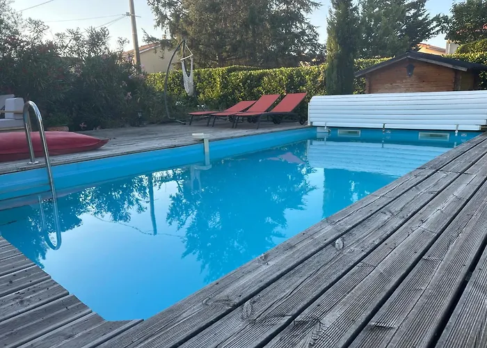 Appartement Dans Residence Calme Dans Les Monts Du Lyonnais