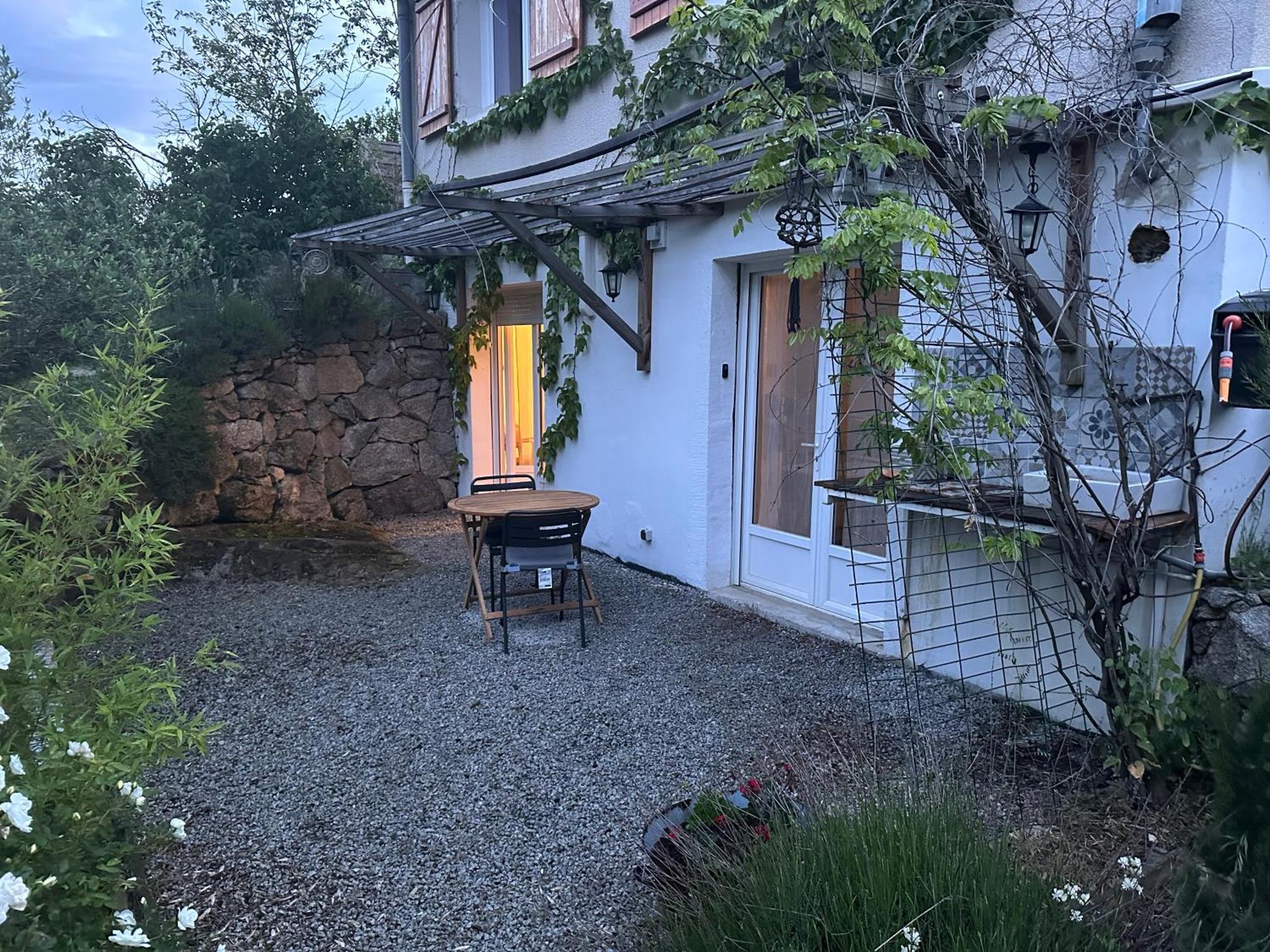 Dans Calme Dans Les Monts Du Lyonnais Apartment *